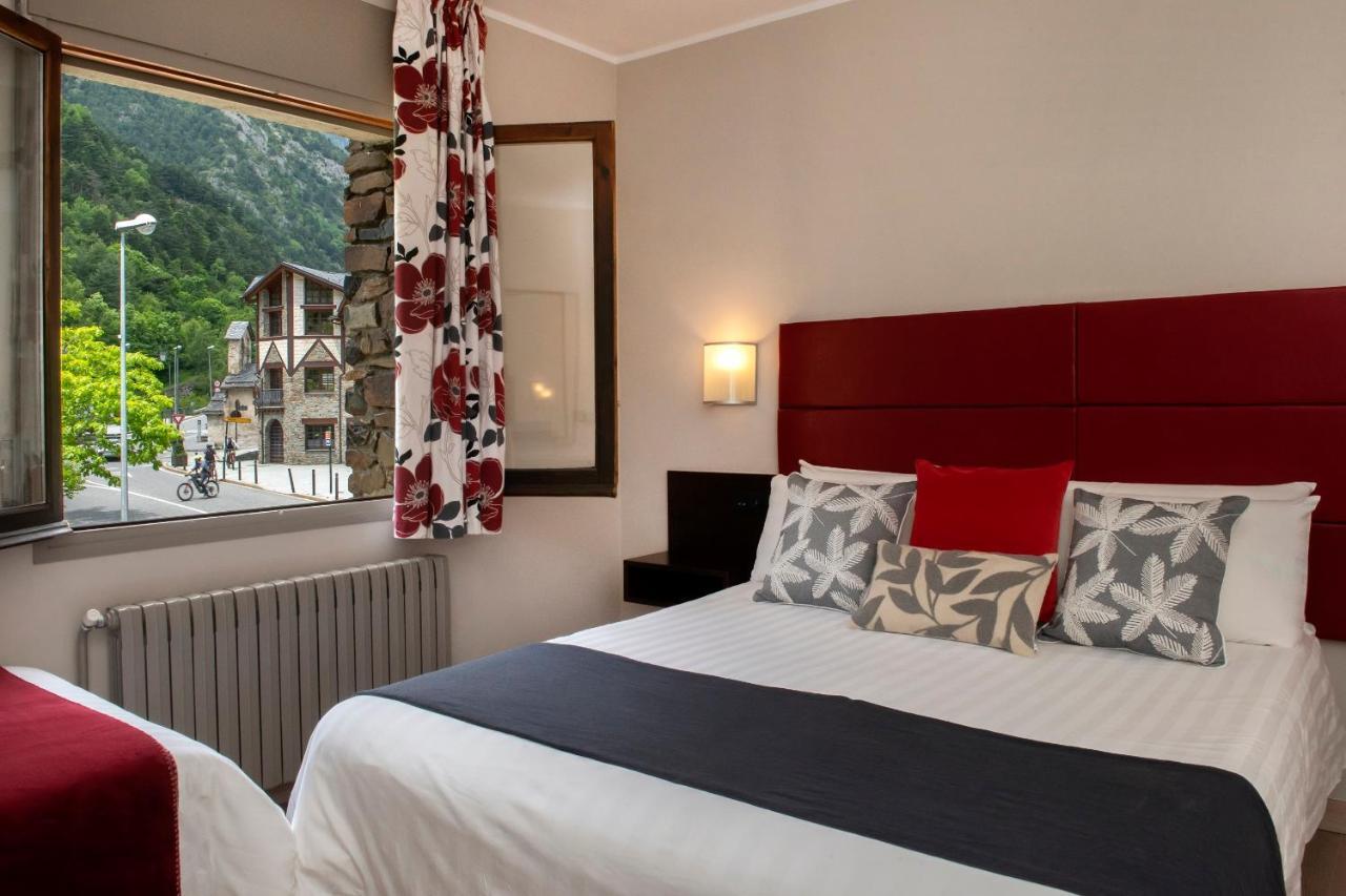 Hotel Palarine Erts Exteriér fotografie