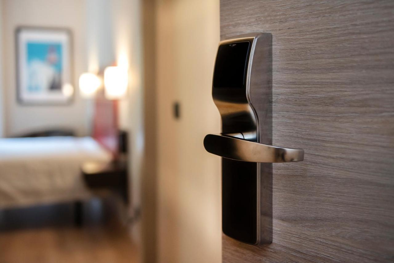 Hotel Palarine Erts Exteriér fotografie