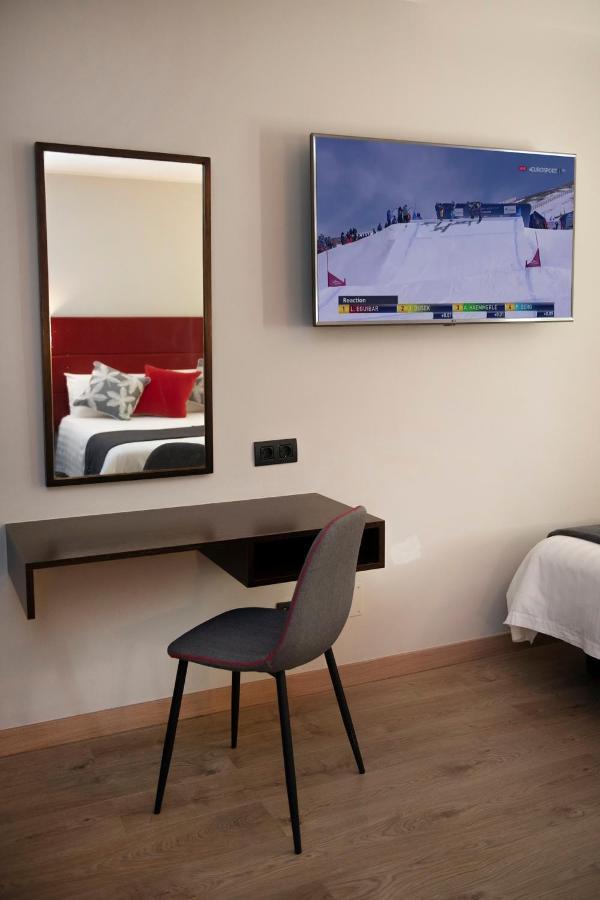 Hotel Palarine Erts Exteriér fotografie