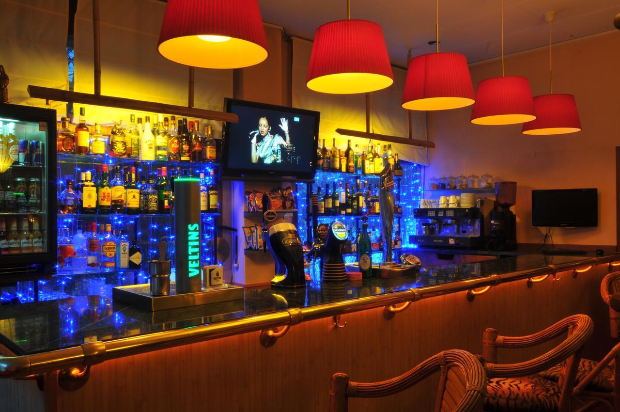 Hotel Palarine Erts Exteriér fotografie